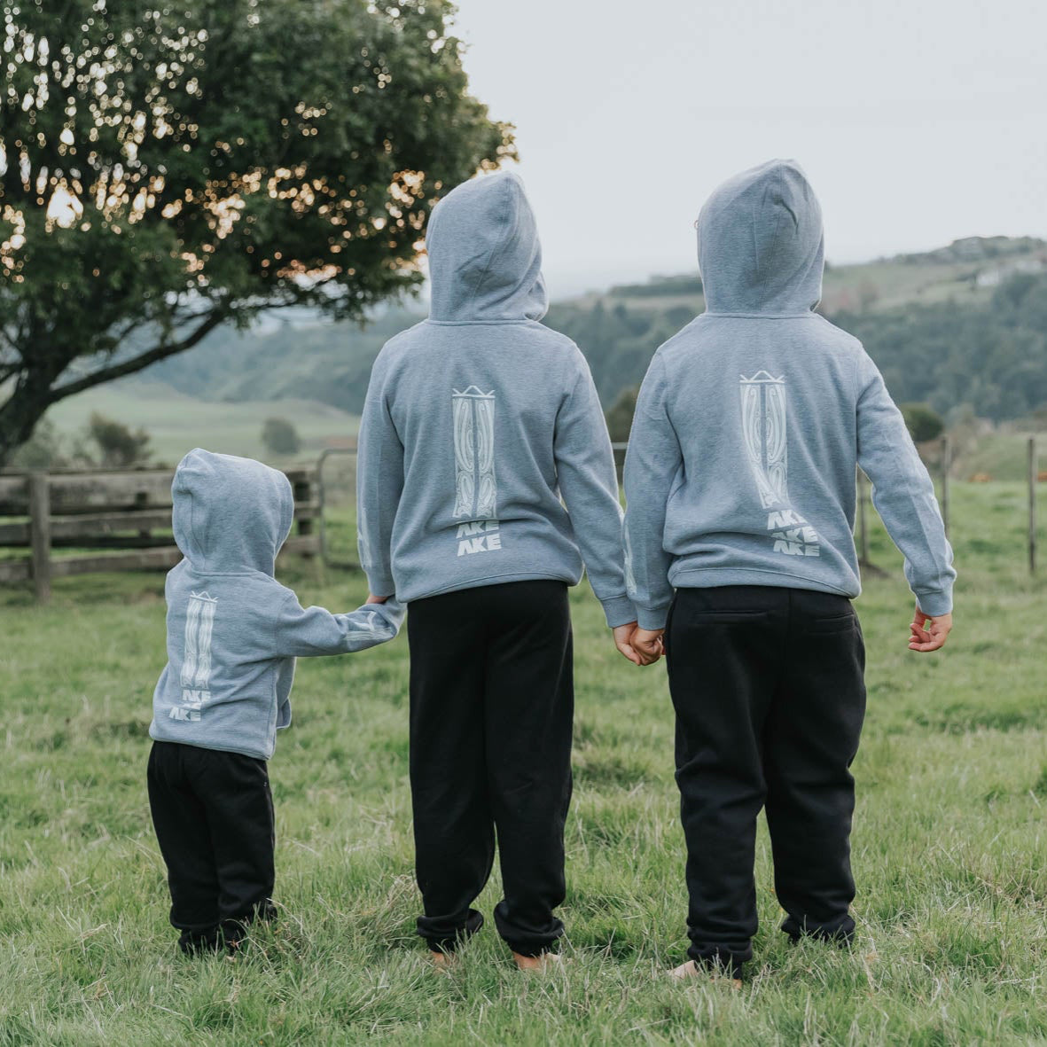 Жing Kosta HOODIE - KIDS DROP18