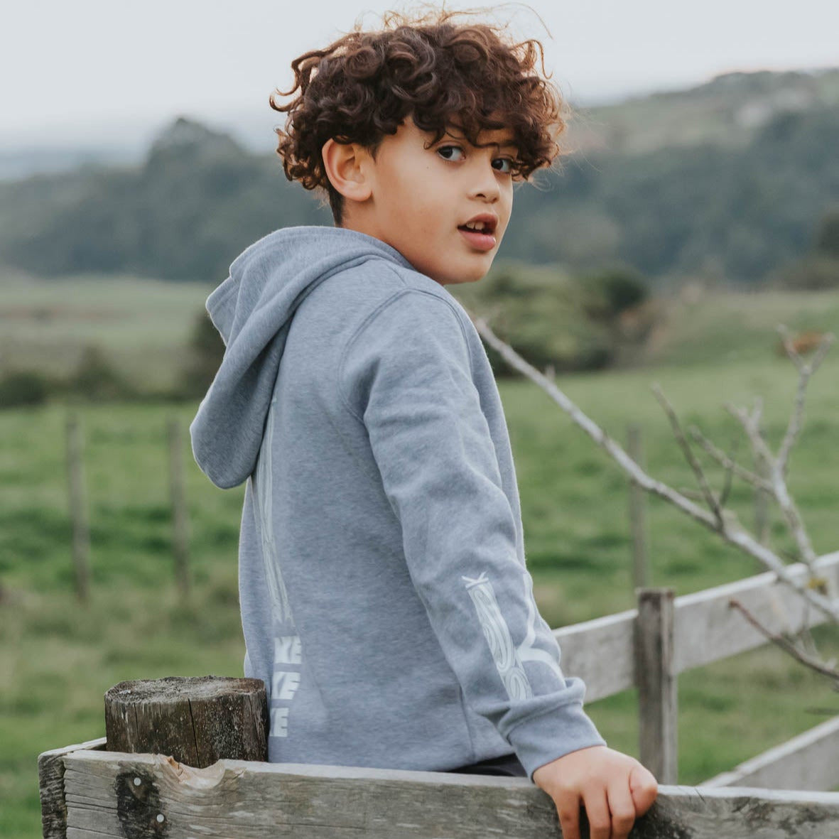 Жing Kosta HOODIE - KIDS DROP18